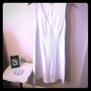 Banana Republic Summer Dress in white-no belt